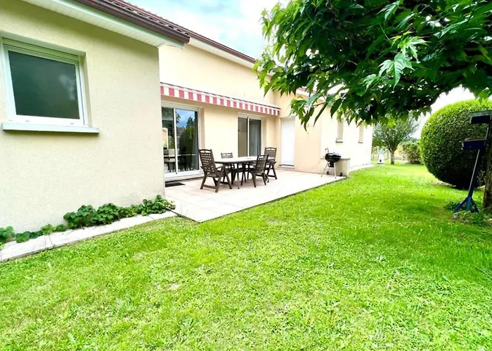 La Garde Familiale Et Spacieuse